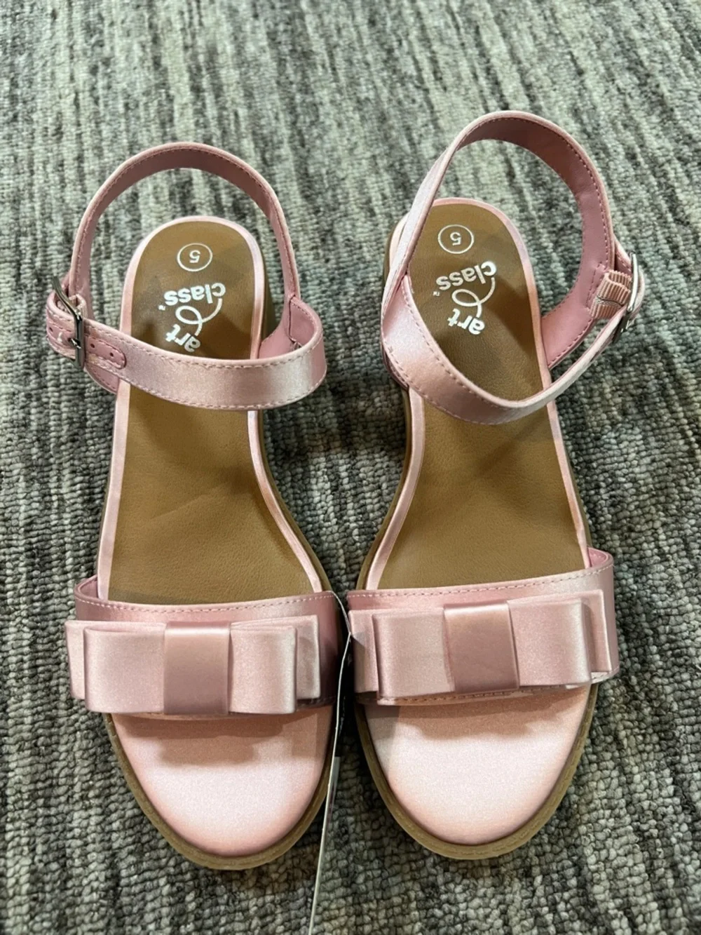 Art Class - Kids' Belle Satin Dress Heels Size 5